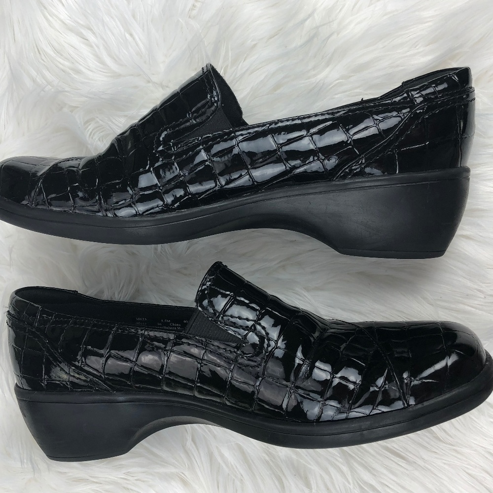 Clarks Women's Bendable Loafer Comfort Shoes 8 1/2